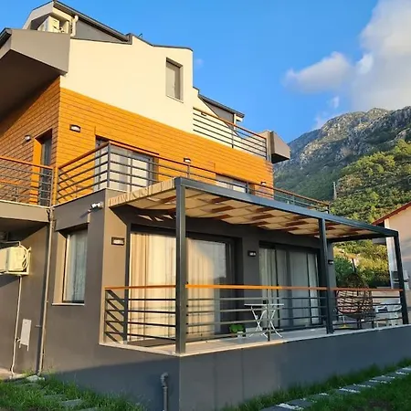 Likya Milay Villa- Huvuzlu Lueks Villada Tatilin Tadini Cikarin فيلة *